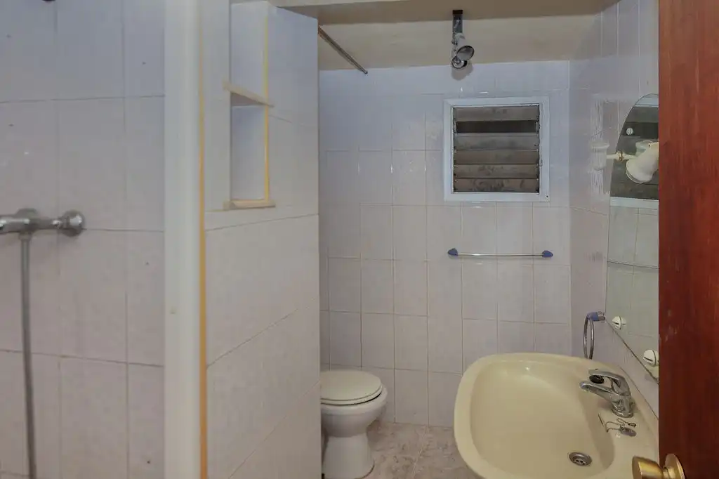 Baño de Local en venta en Paterna