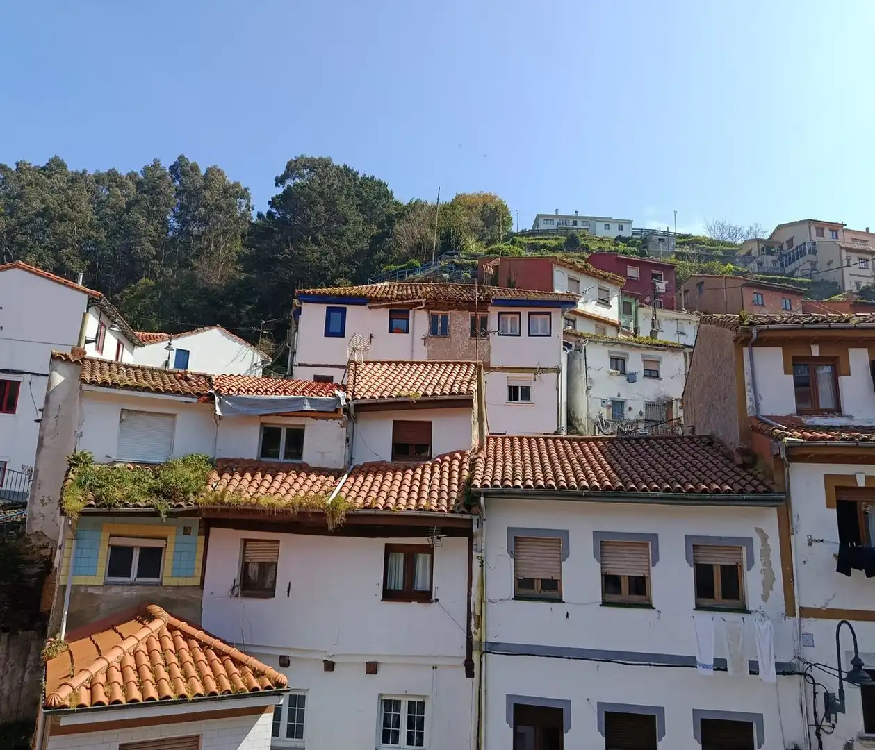 Vista exterior de Piso en venta en Cudillero con Amueblado, Horno y Lavadora