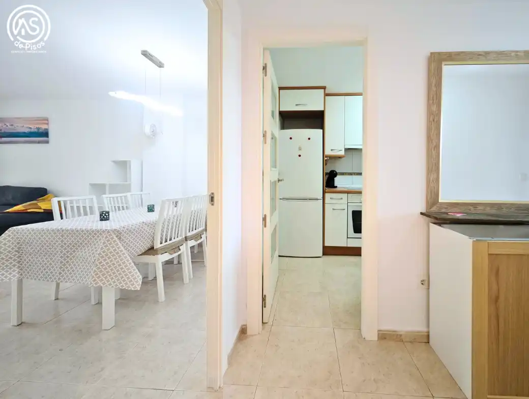 Cuina de Apartament de lloguer en Mont-roig del Camp amb Aire condicionat, Calefacció i Jardí privat