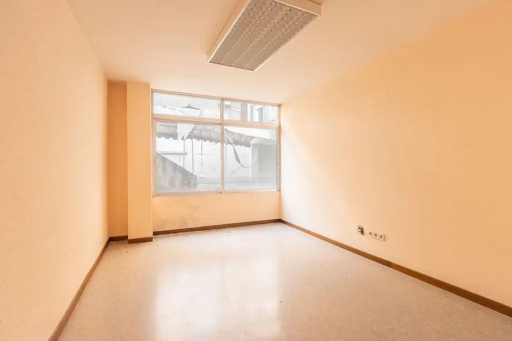 Locale commerciale in vendita a Balmes, imagen 12