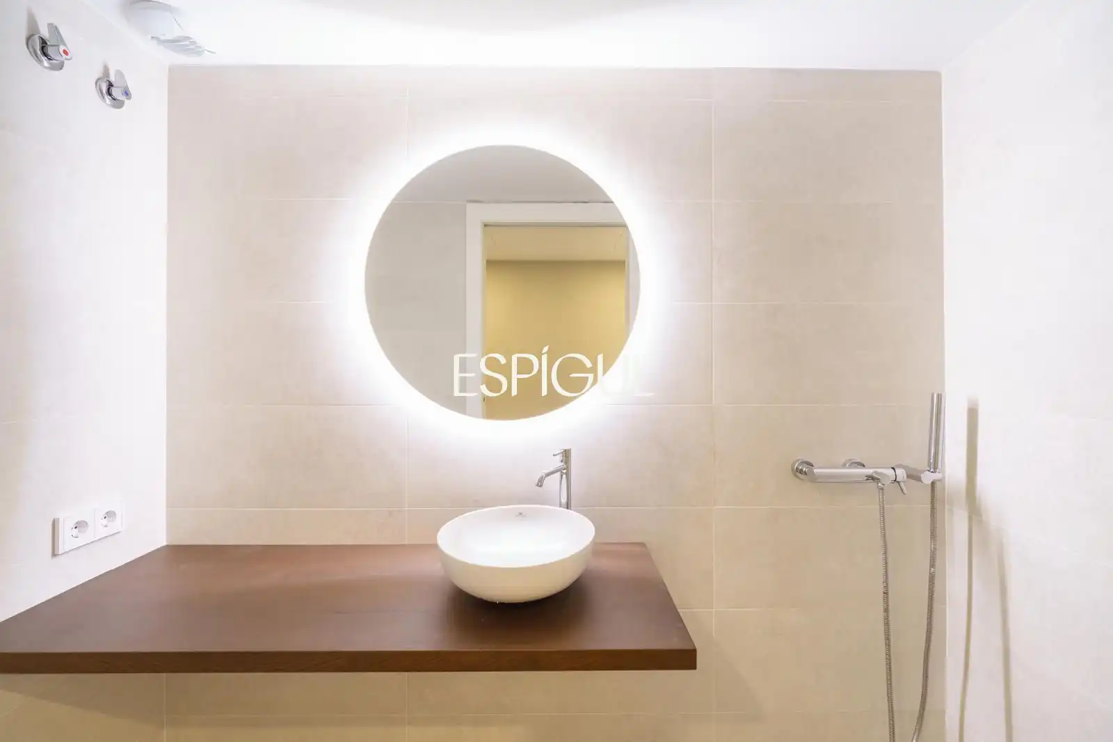 Baño de Casa adosada en venta en Sant Andreu de Llavaneres con Calefacción, Terraza y Trastero
