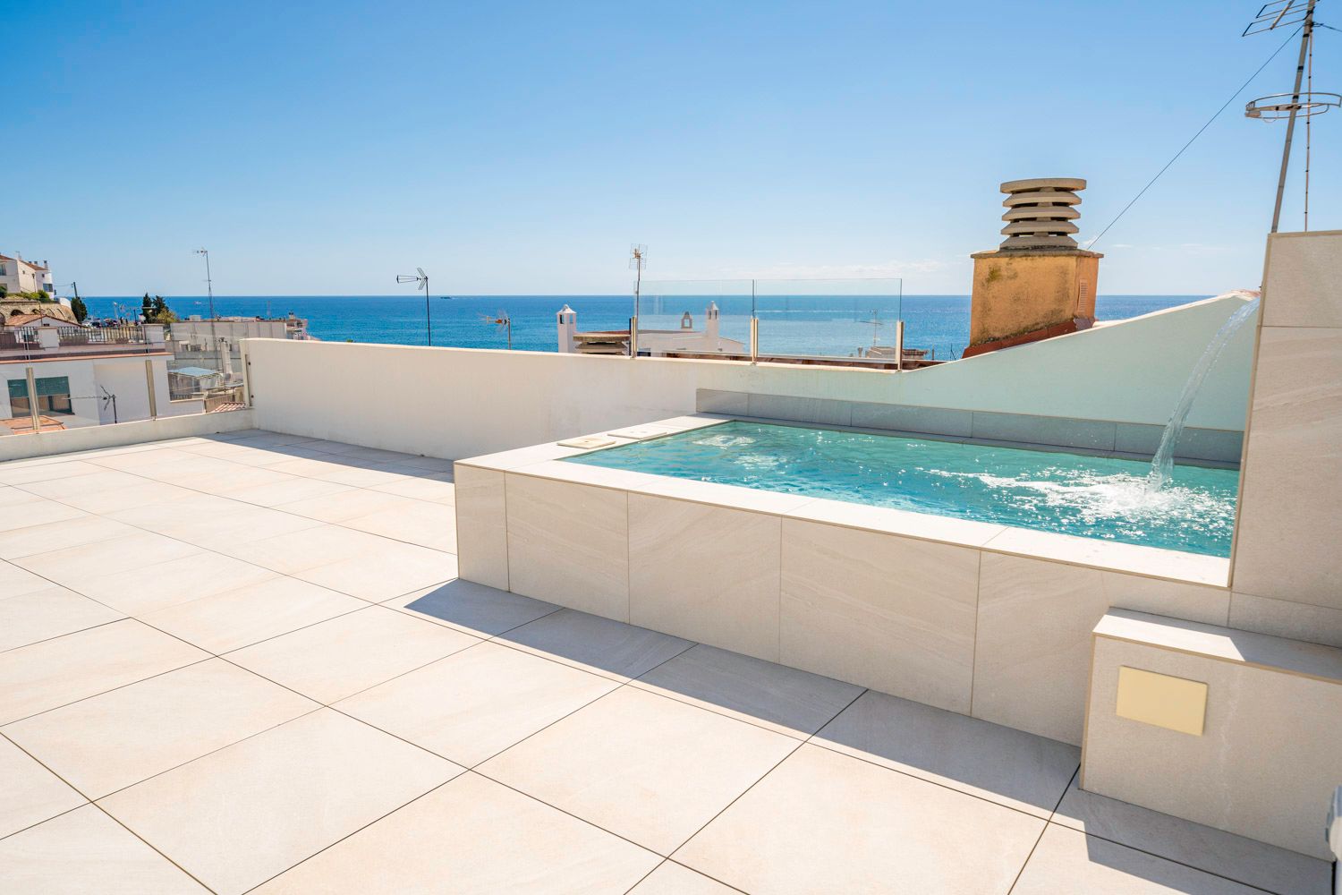 Swimming pool of Attic for sale in Sant Pol de Mar  with Air Conditioner, Heating and Parquet flooring