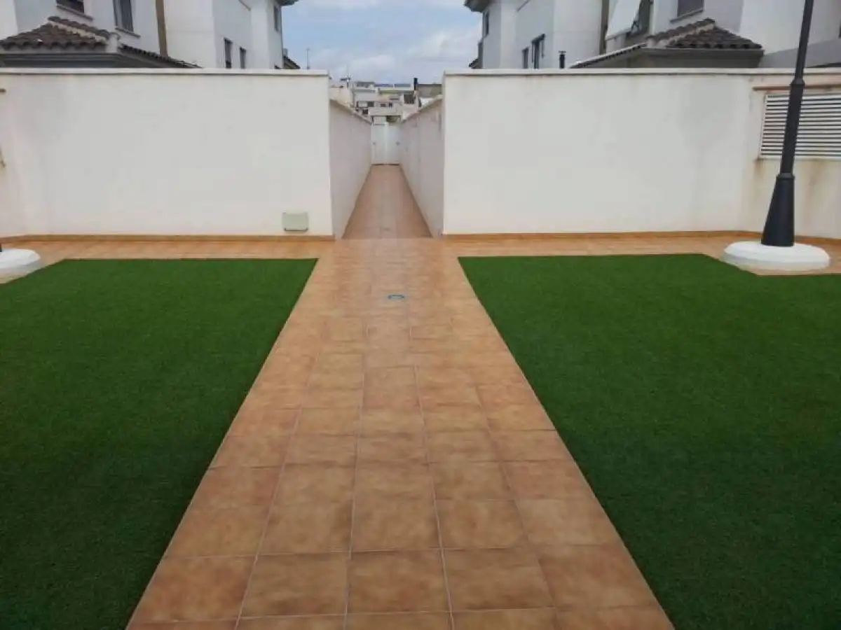 Jardín de Casa adosada de alquiler en Albacete con Aire acondicionado, Calefacción y Jardín privado