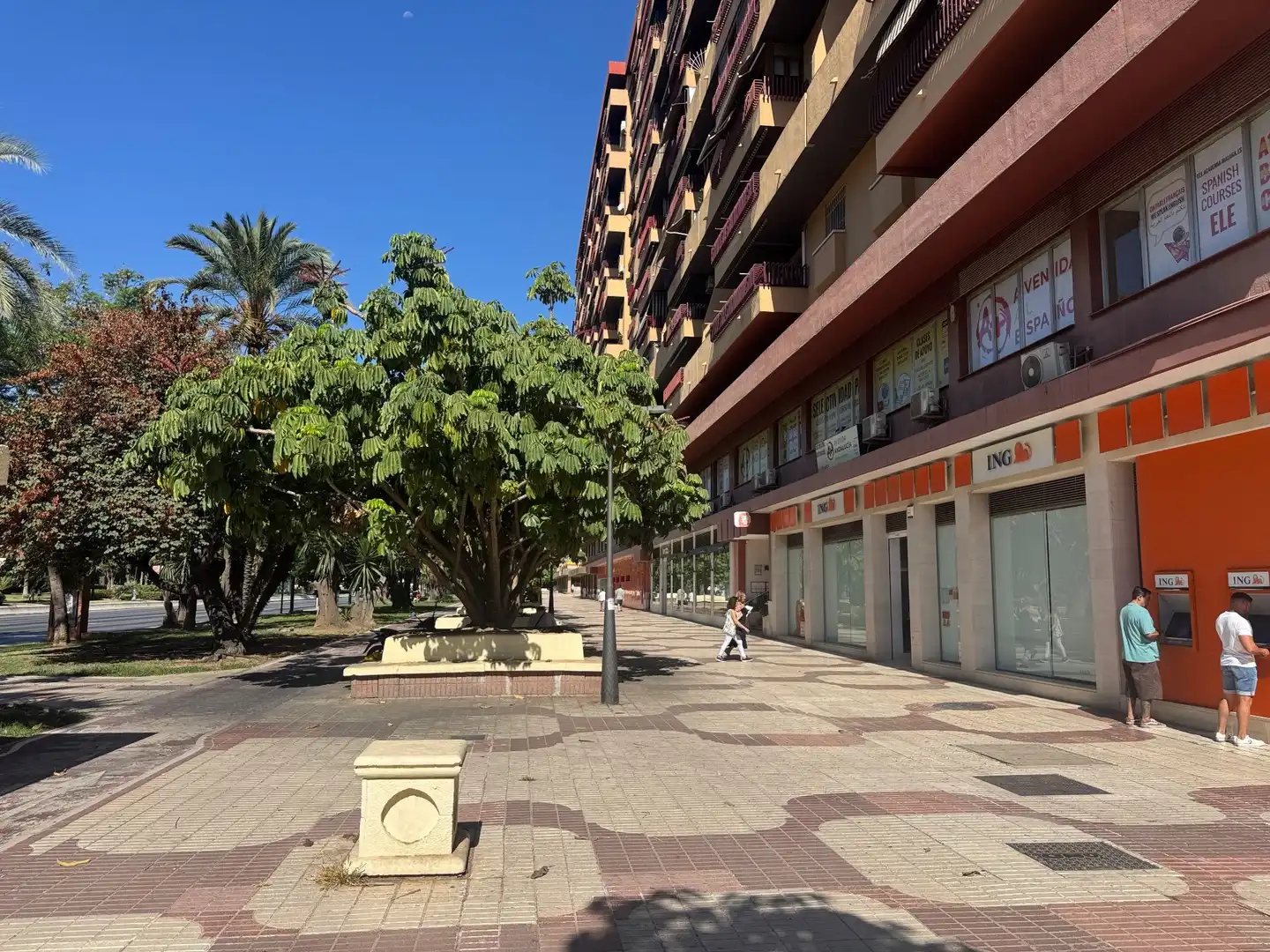 Oficina de lloguer a Andalucia, Carranque - Haza Cuevas