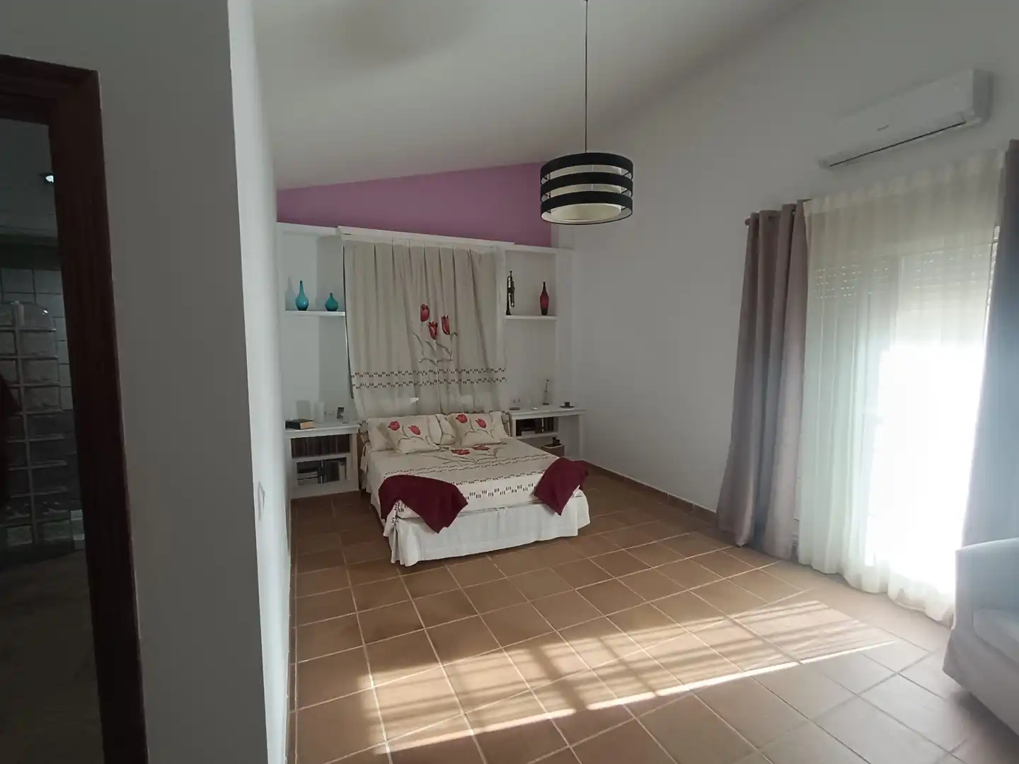 Dormitori de Casa o xalet en venda en Alcalá de Guadaira amb Aire condicionat, Calefacció i Jardí privat