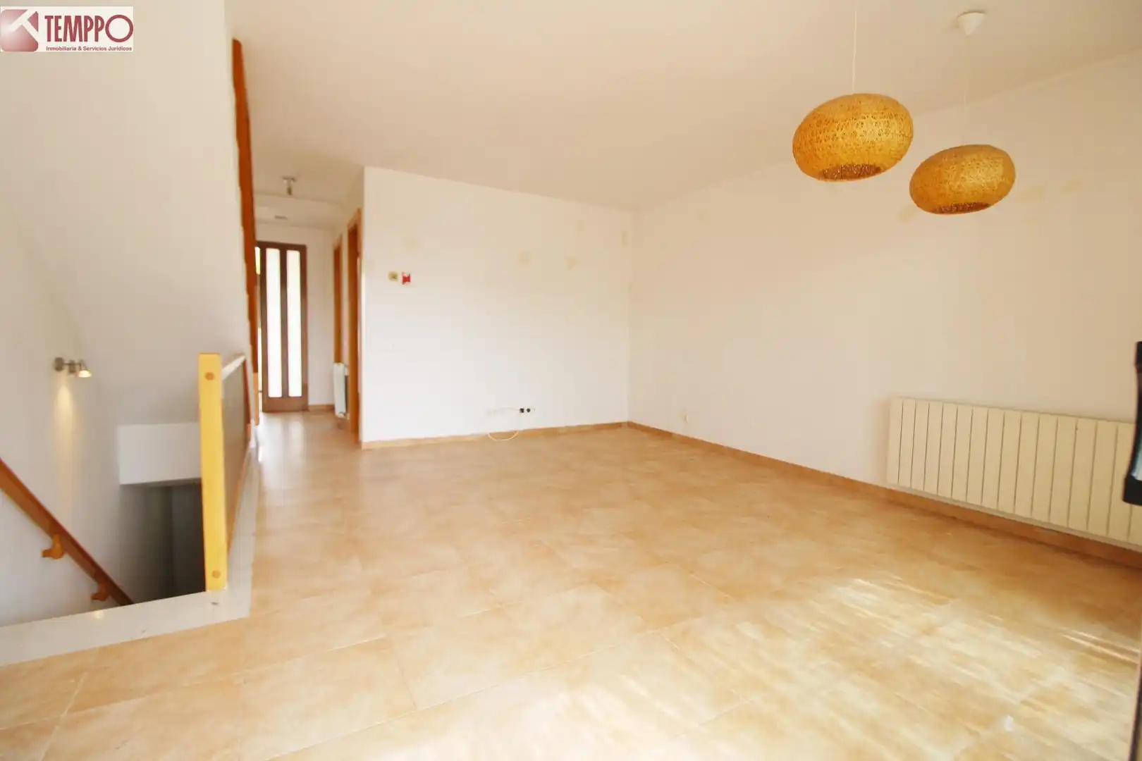 Sala d'estar de Casa adosada en venda en Sant Jaume dels Domenys amb Calefacció, Jardí privat i Terrassa