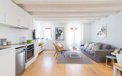 Sala d'estar de Apartament en venda en  Barcelona Capital amb Balcó