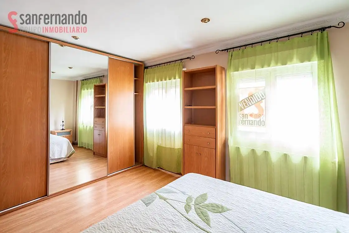 Habitación de Piso en venta en Santander con Calefacción