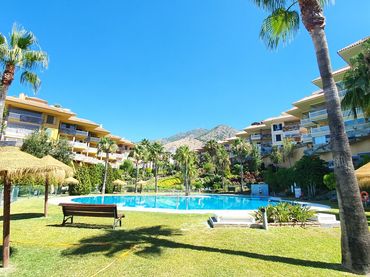 Apartamento con piscina en venta en La Capellanía - El Higuerón