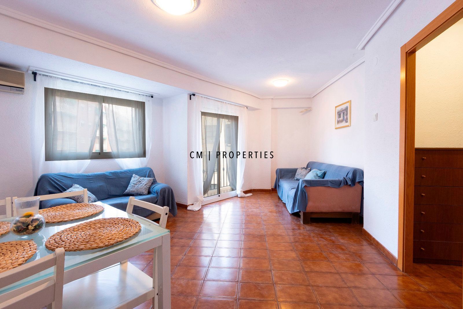 Exterior view of Flat for sale in  Valencia Capital  with Air Conditioner