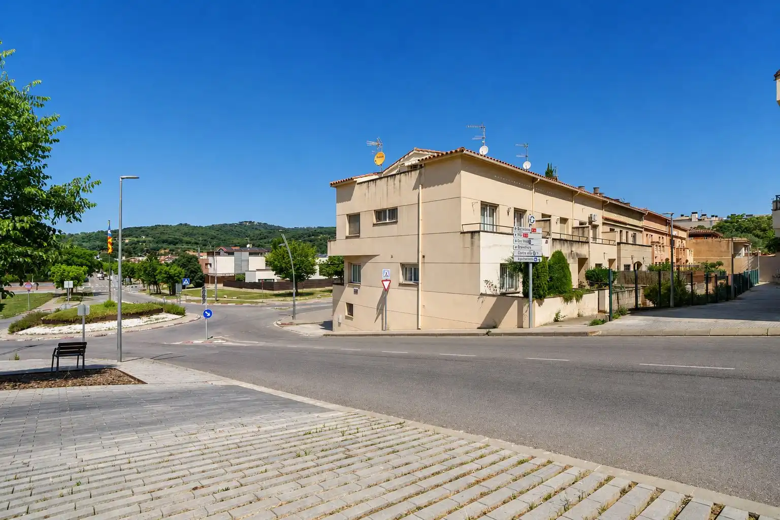 Vista exterior de Casa adosada en venta en La Garriga con Aire acondicionado, Calefacción y Terraza