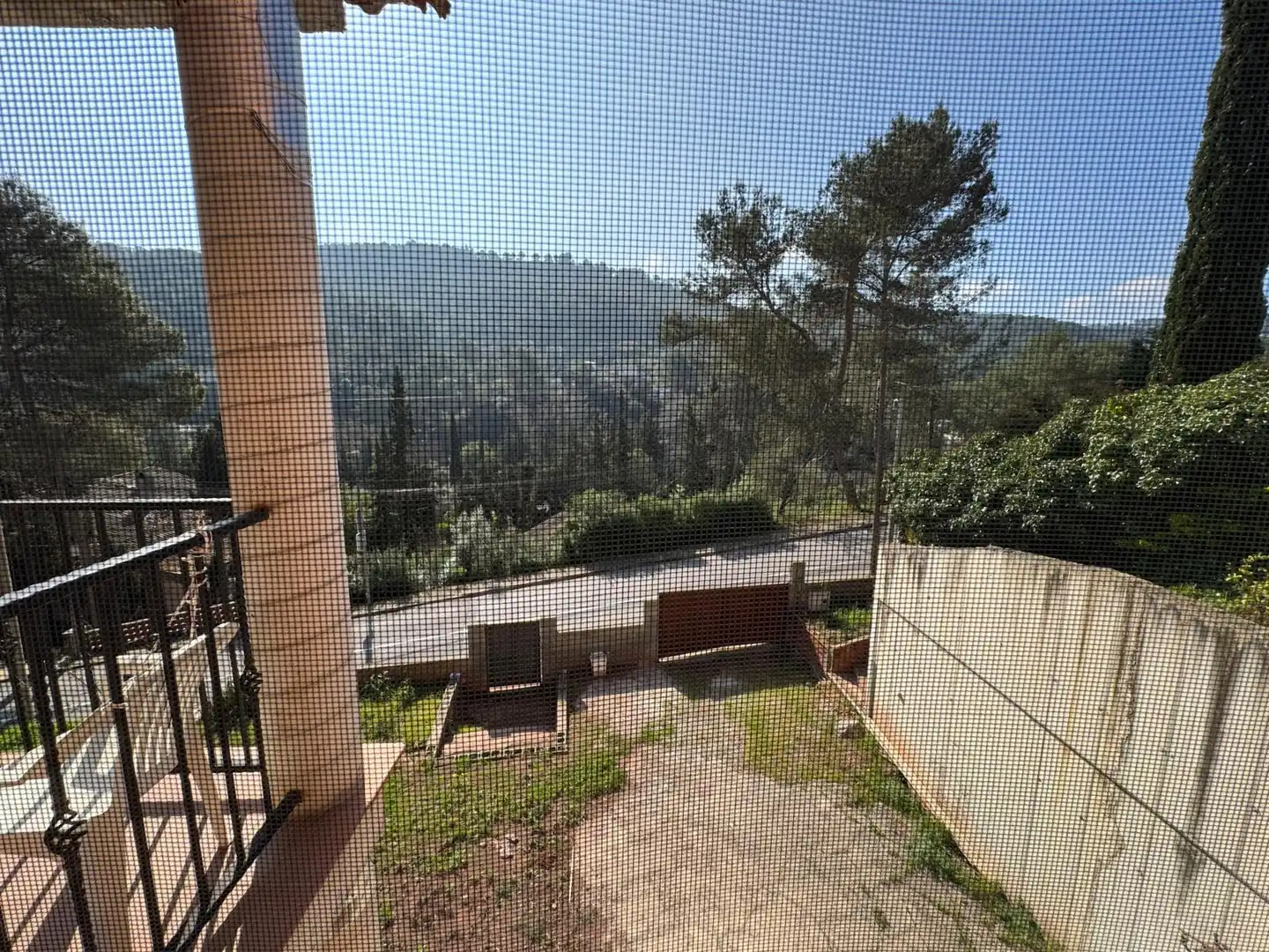 Vista exterior de Casa o xalet en venda en Corbera de Llobregat amb Jardí privat, Terrassa i Traster