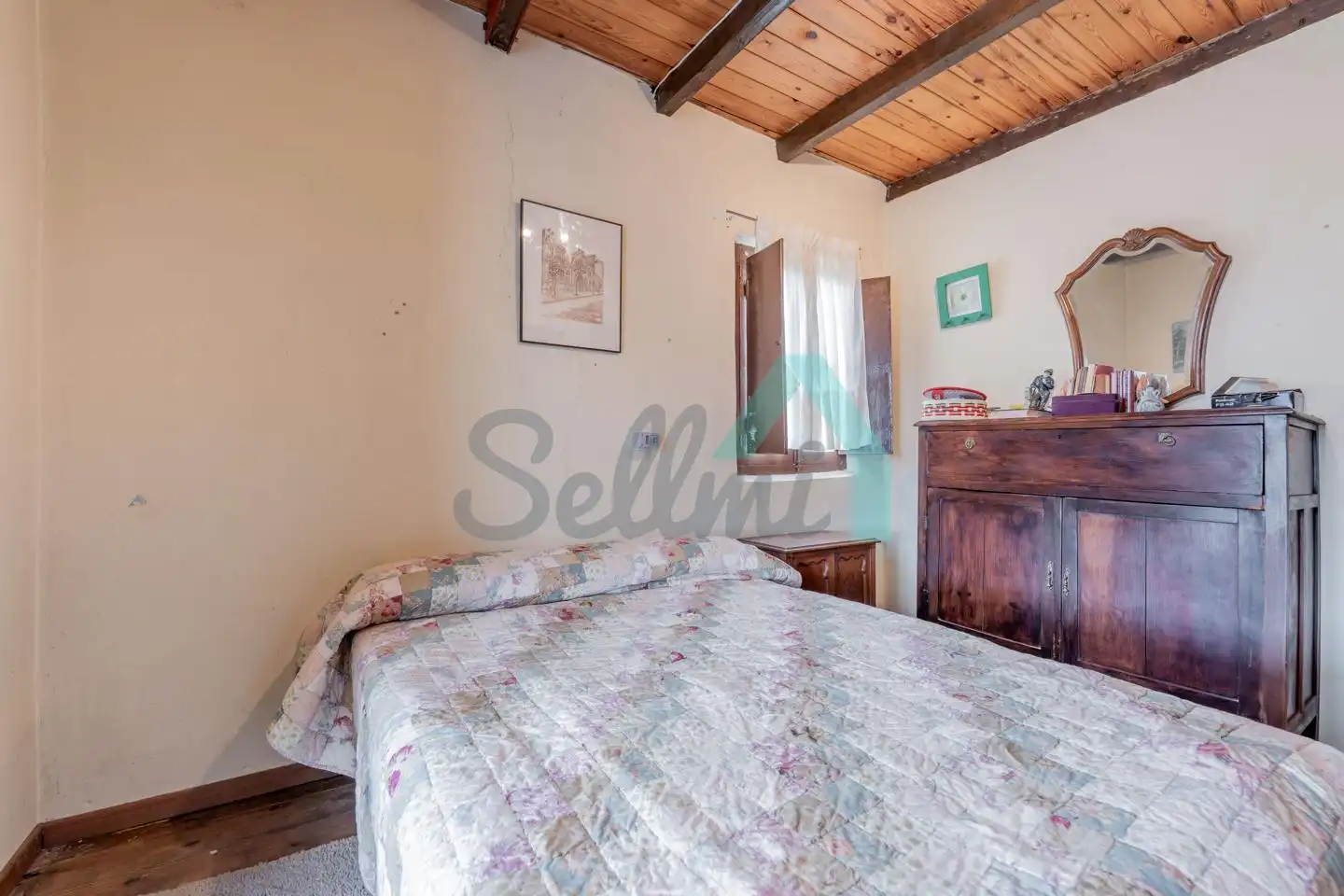 Dormitori de Casa o xalet en venda en Llanes amb Calefacció, Jardí privat i Parquet