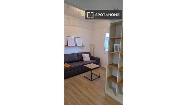 Piso en Alquiler en El Poble Sec - Parc de Montjuïc