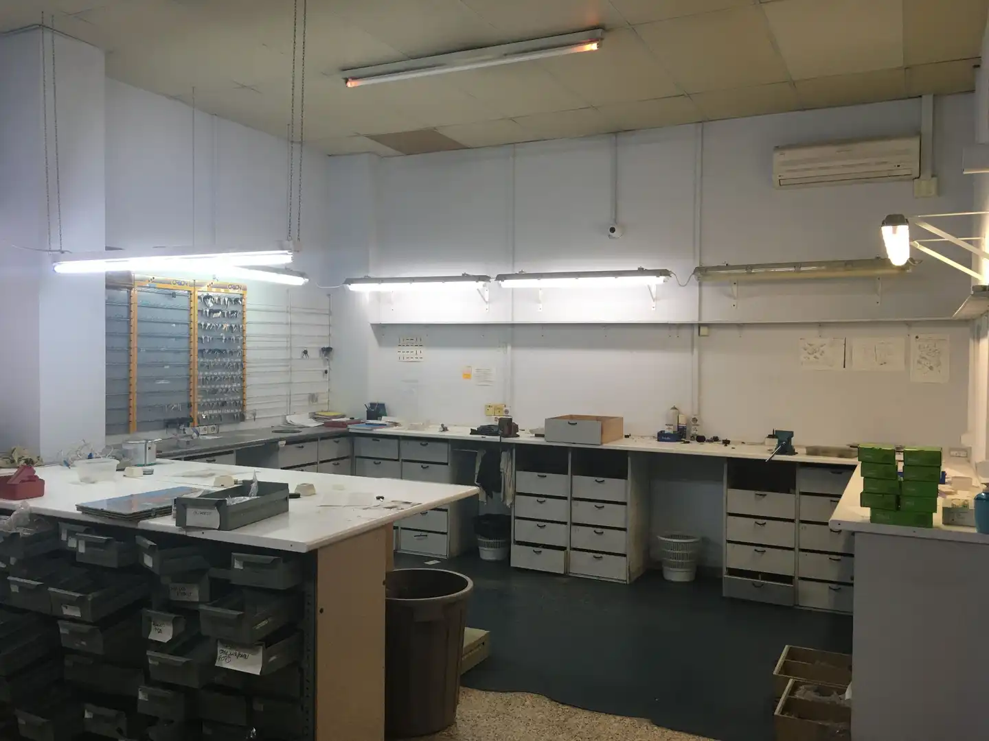 Local comercial en alquiler en Eixample Sud – Migdia, imagen 12