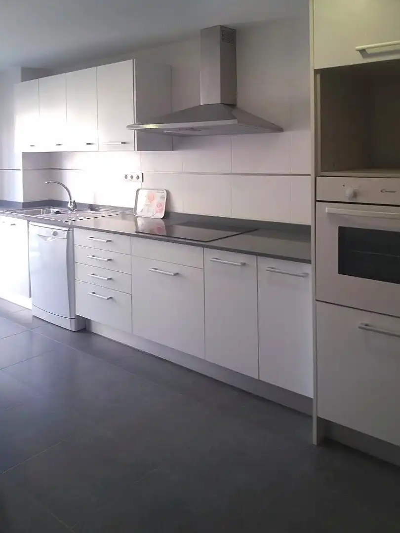 Kitchen of Flat for rent in Elche / Elx  with Balcony and Community pool