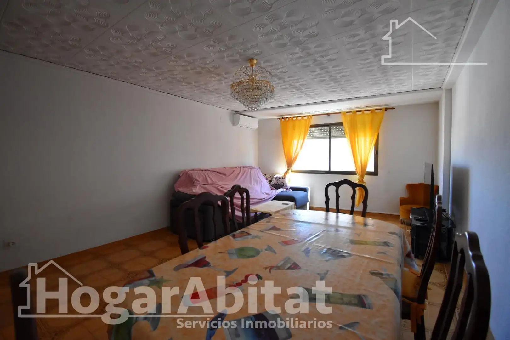 Living room of Flat for sale in Piles  with Air Conditioner, Heating and Storage room