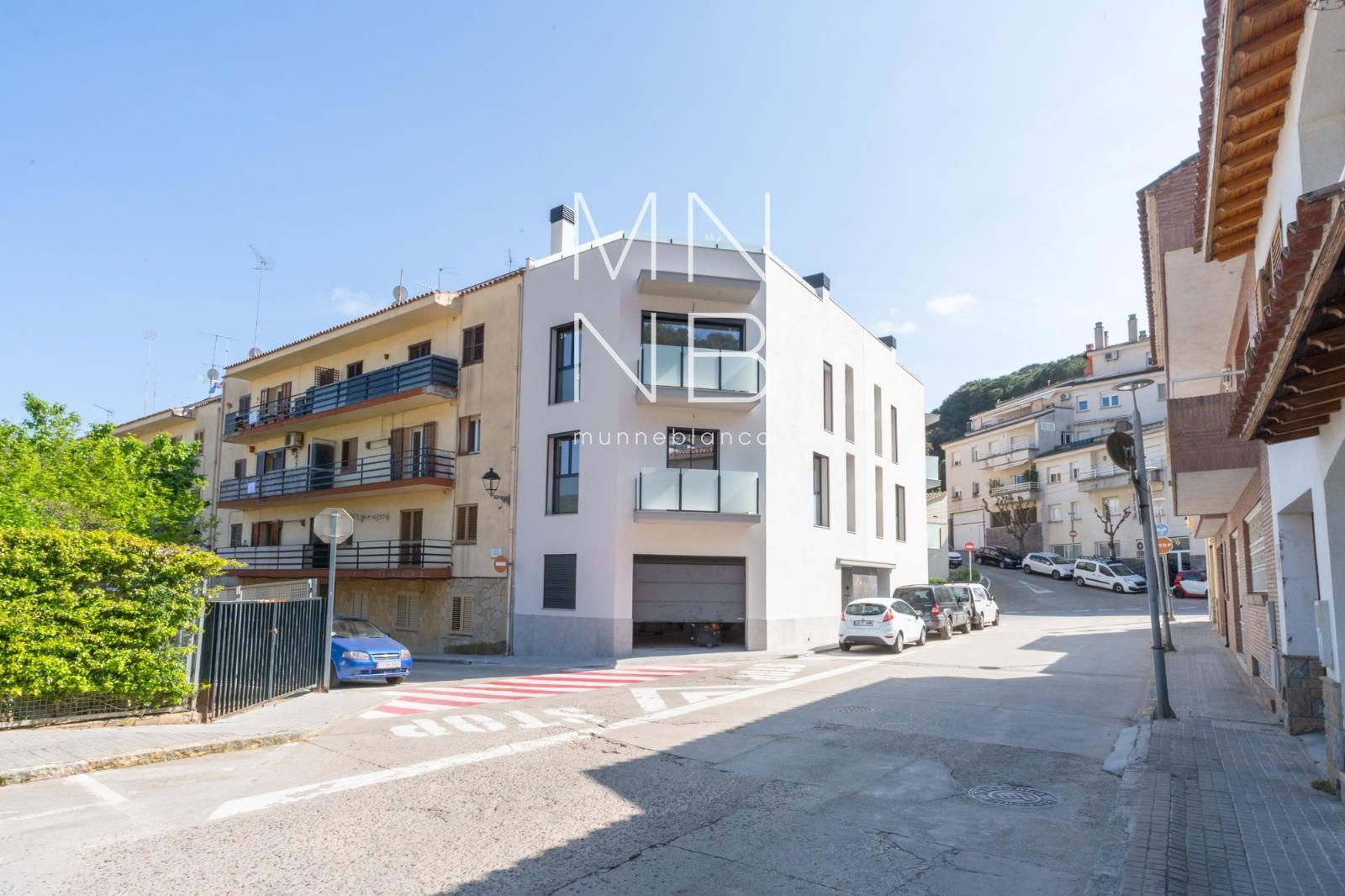 Vista exterior de Casa adosada en venda en Población de Arroyo amb Aire condicionat, Calefacció i Terrassa
