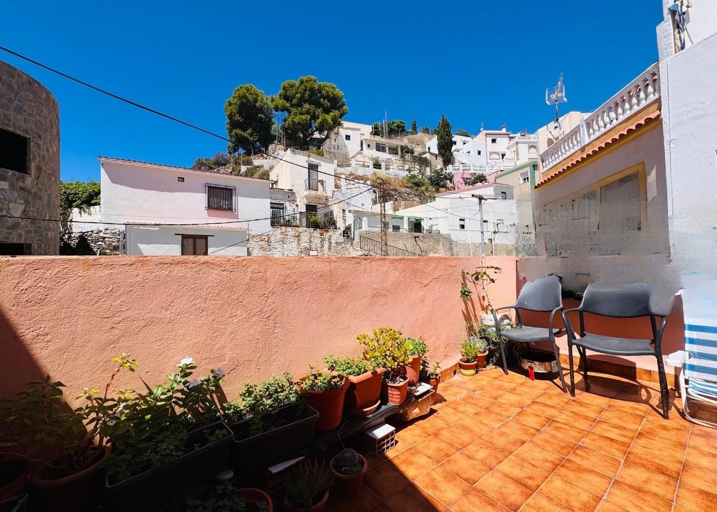 Vista exterior de Casa o xalet en venda en Albuñol amb Terrassa