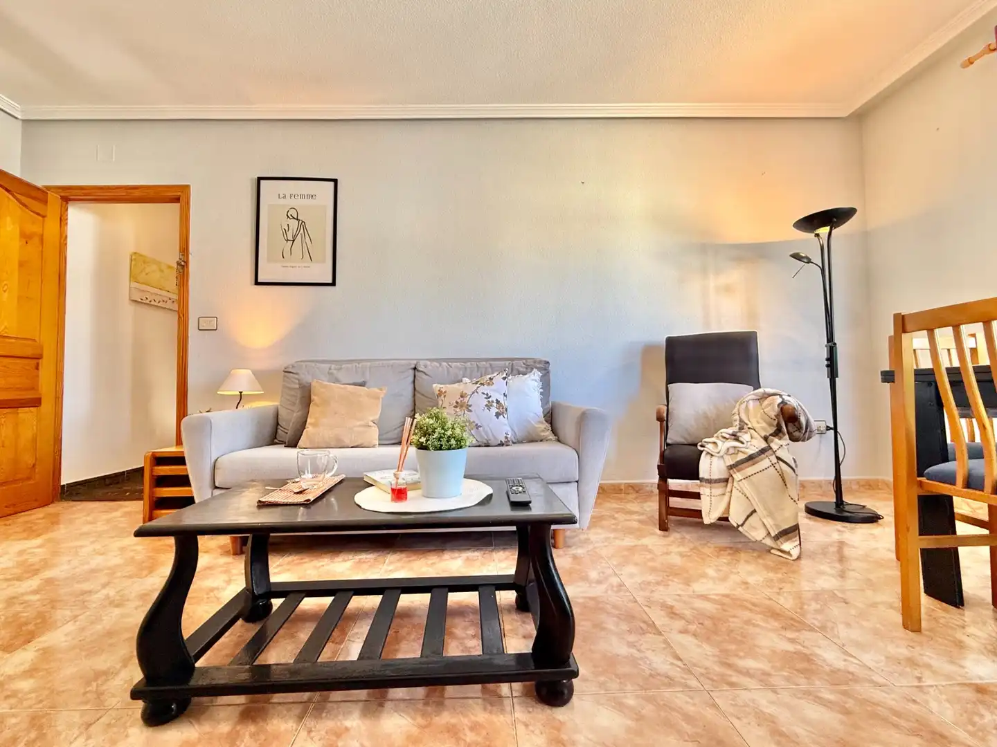 Sala d'estar de Casa o xalet en venda en San Pedro del Pinatar amb Jardí privat, Terrassa i Rentadora