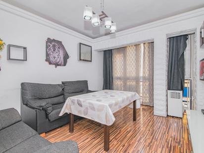 Bedroom of Flat for sale in  Granada Capital