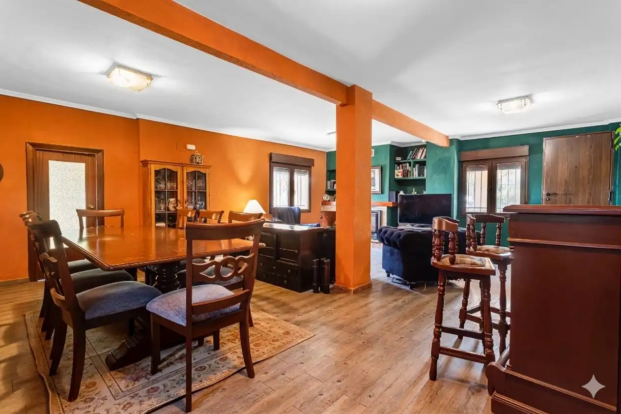 Comedor de Casa o chalet en venta en Godelleta con Calefacción, Jardín privado y Terraza