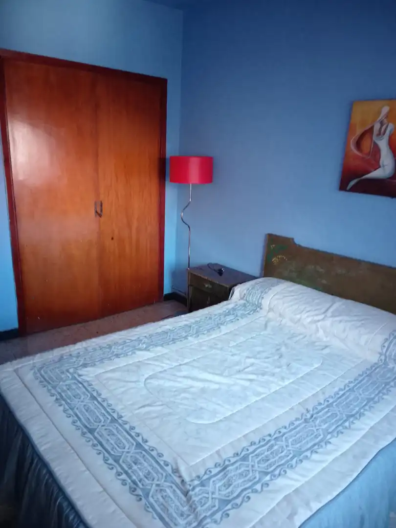 Bedroom of Flat for rent in Pontevedra Capital   with Heating, Furnished and Oven