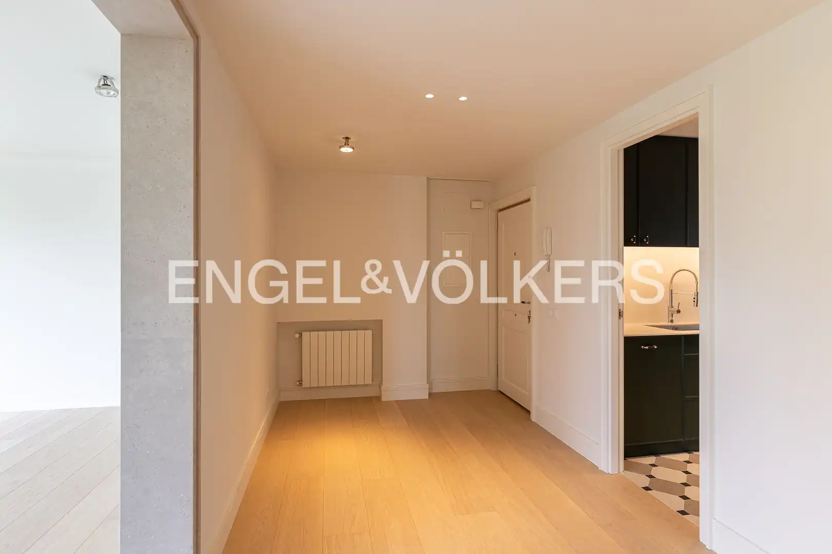 Flat for rent in Madrid  with Air Conditioner, Heating and Terrace