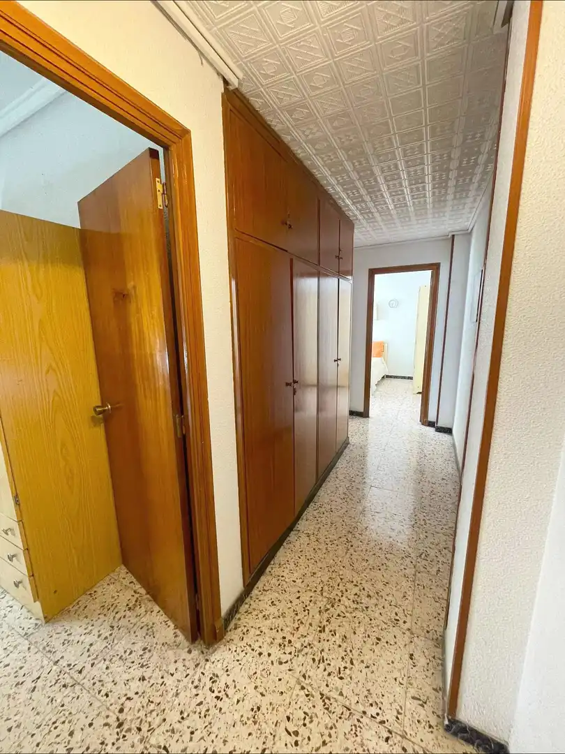 Piso en venta en Elche / Elx con Amueblado y Balcón