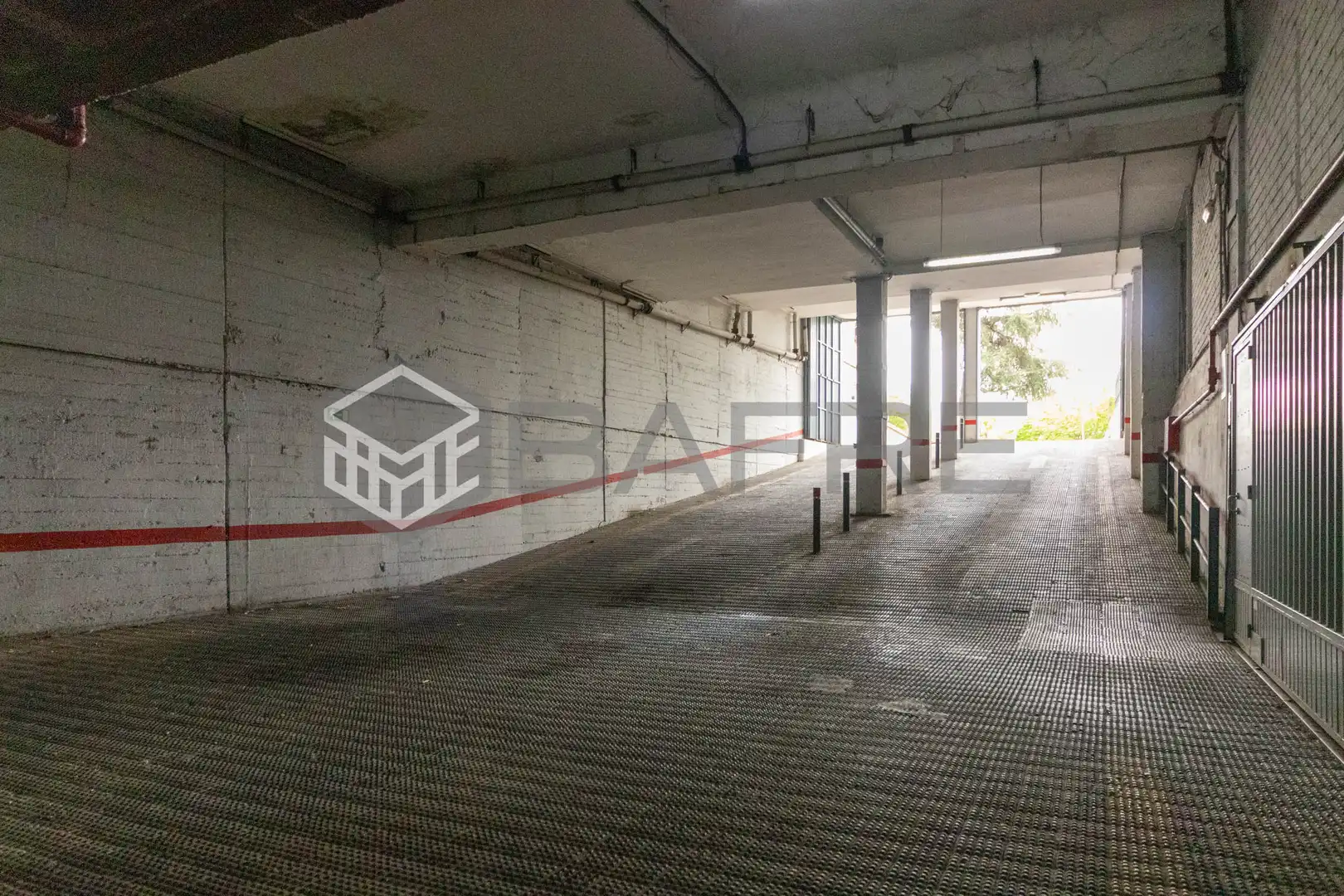 Parkplatz von Büro zur Miete in Madrid
