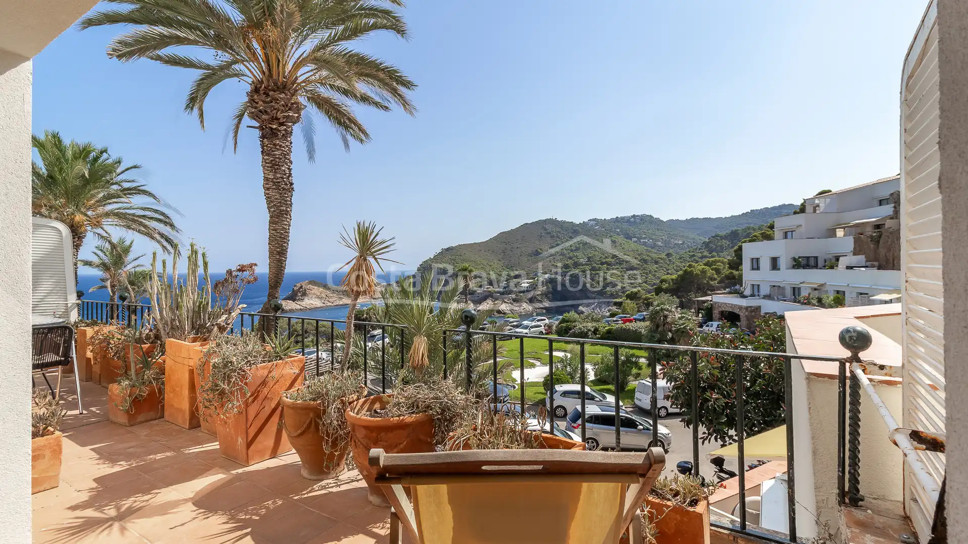 Terrasse von Wohnungen zum Verkauf in Begur mit Terrasse, Schwimmbad und Ofen