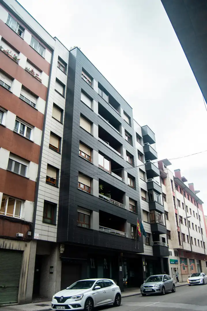 Vista exterior de Piso en venta en Langreo con Calefacción, Terraza y Trastero