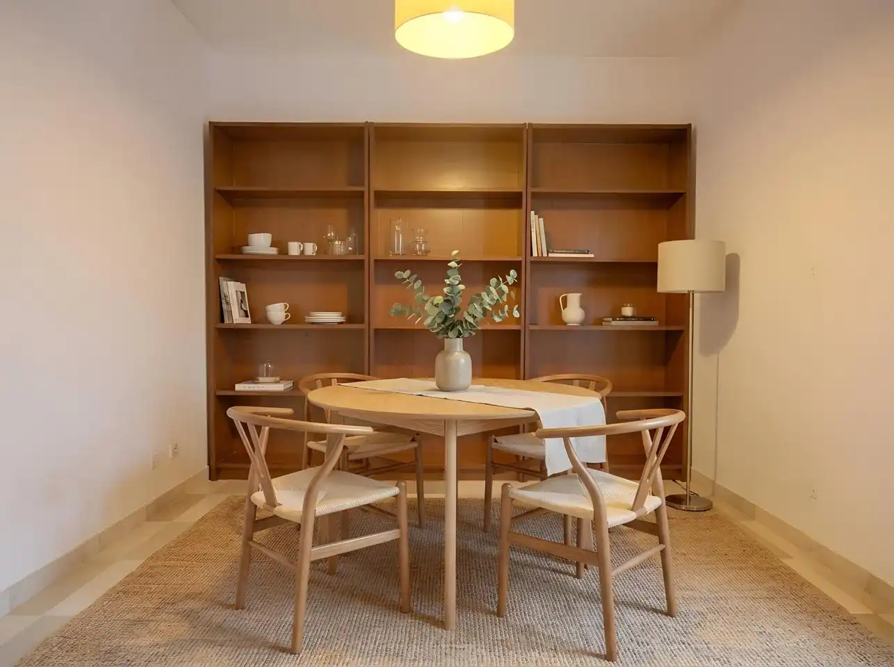 Comedor de Casa adosada en venta en Sevilla con Aire acondicionado, Calefacción y Parquet