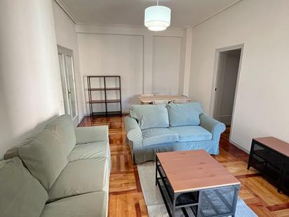 Sala d'estar de Pis de lloguer en  Madrid Capital amb Aire condicionat, Calefacció i Moblat