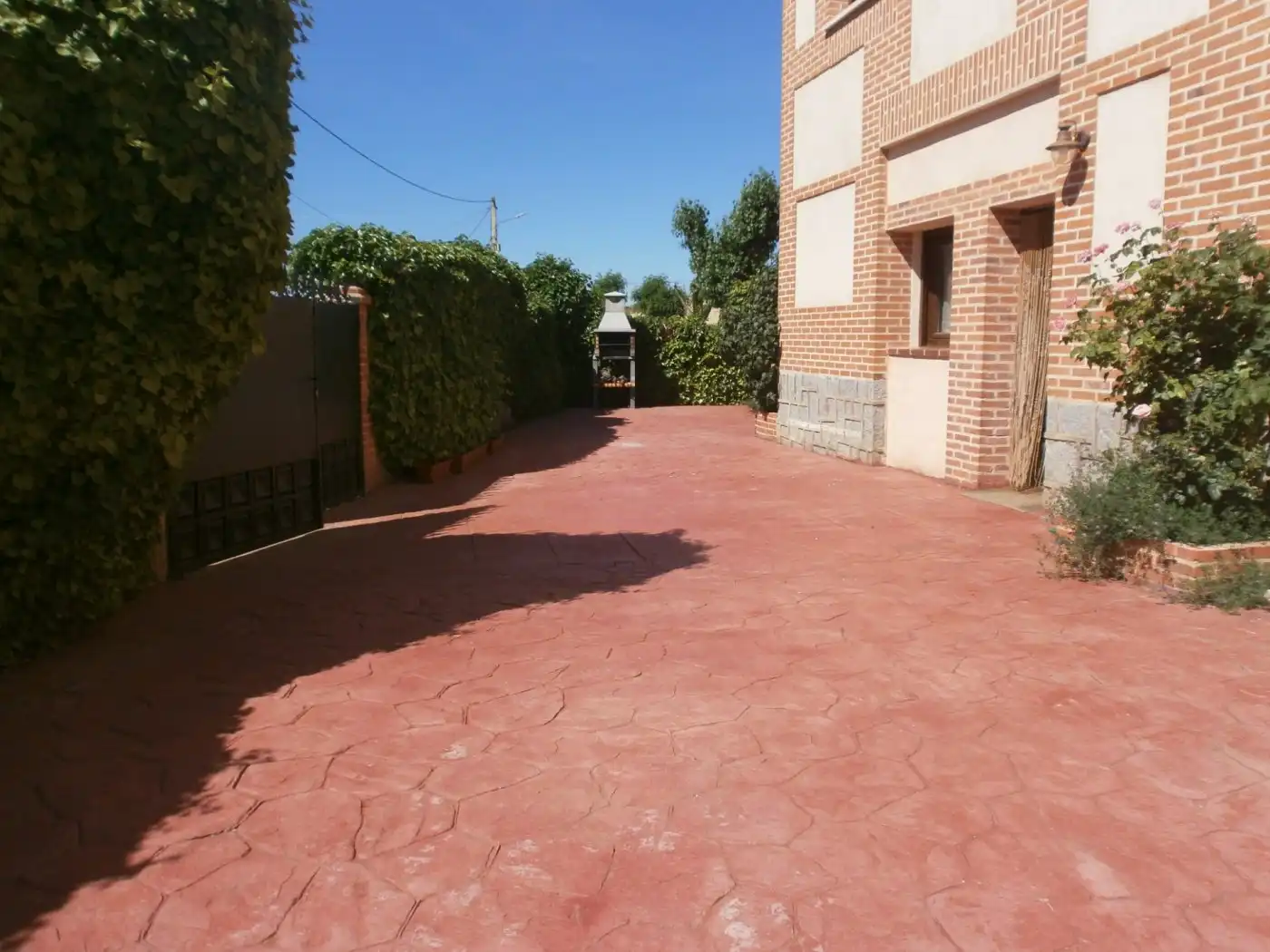 Jardí de Casa o xalet en venda en Lastras del Pozo amb Calefacció, Jardí privat i Terrassa