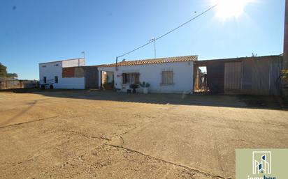 Exterior view of Country house for sale in Badajoz Capital  with Air Conditioner and Storage room