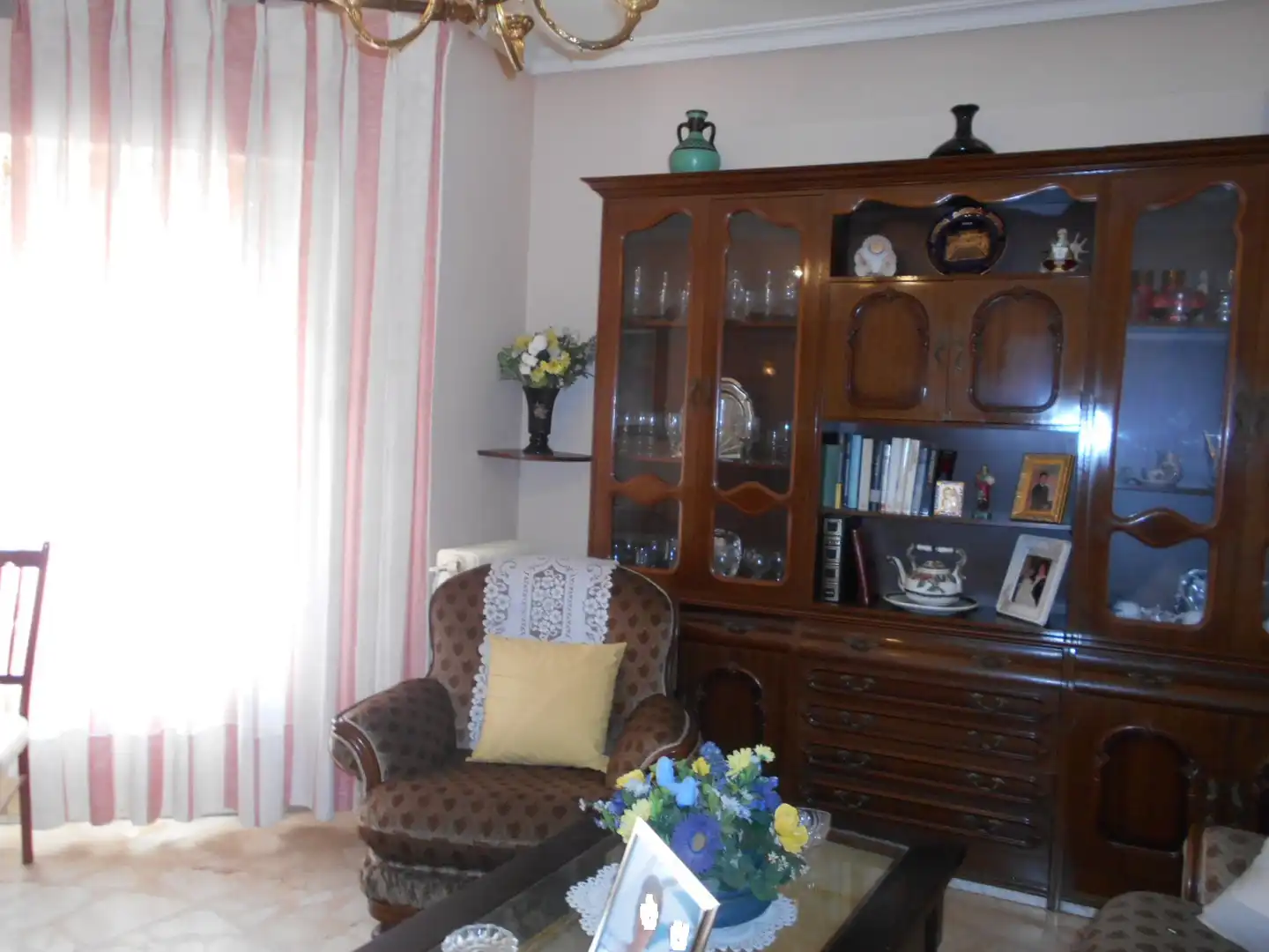 Piso con terraza en venta en Calle Ciudad de Montilla, imagen 2