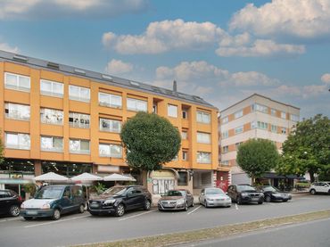 Gewerbefläche zum Verkauf in Av Santa Cristina
