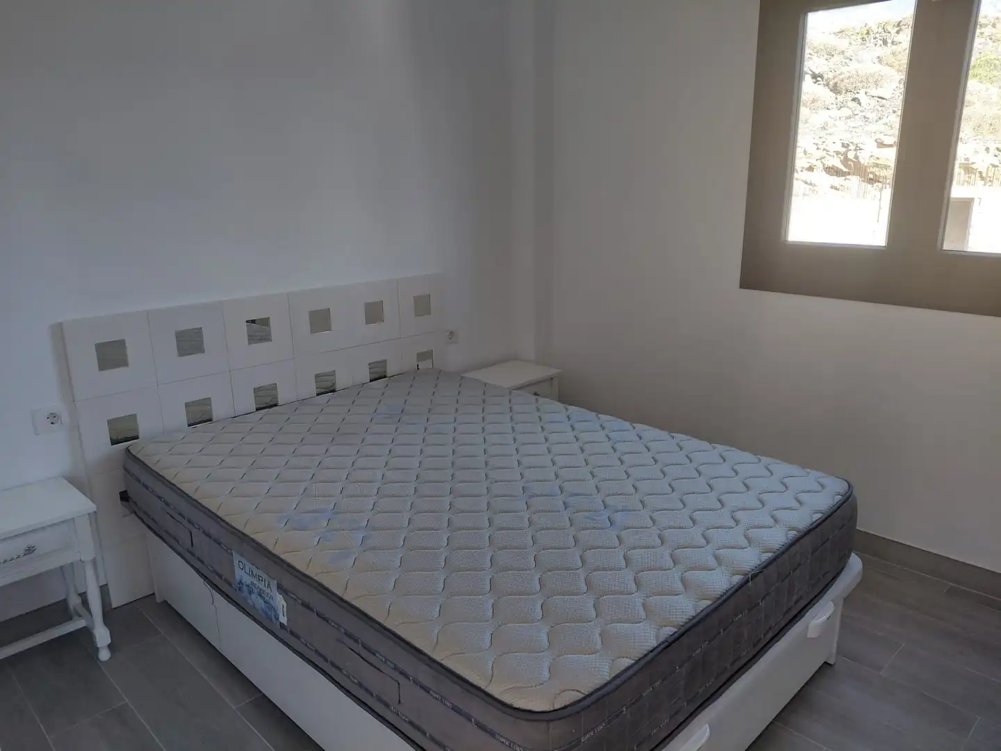 Schlafzimmer von Wohnungen zur Miete in Arico mit Möbliert, Ofen und Waschmaschine