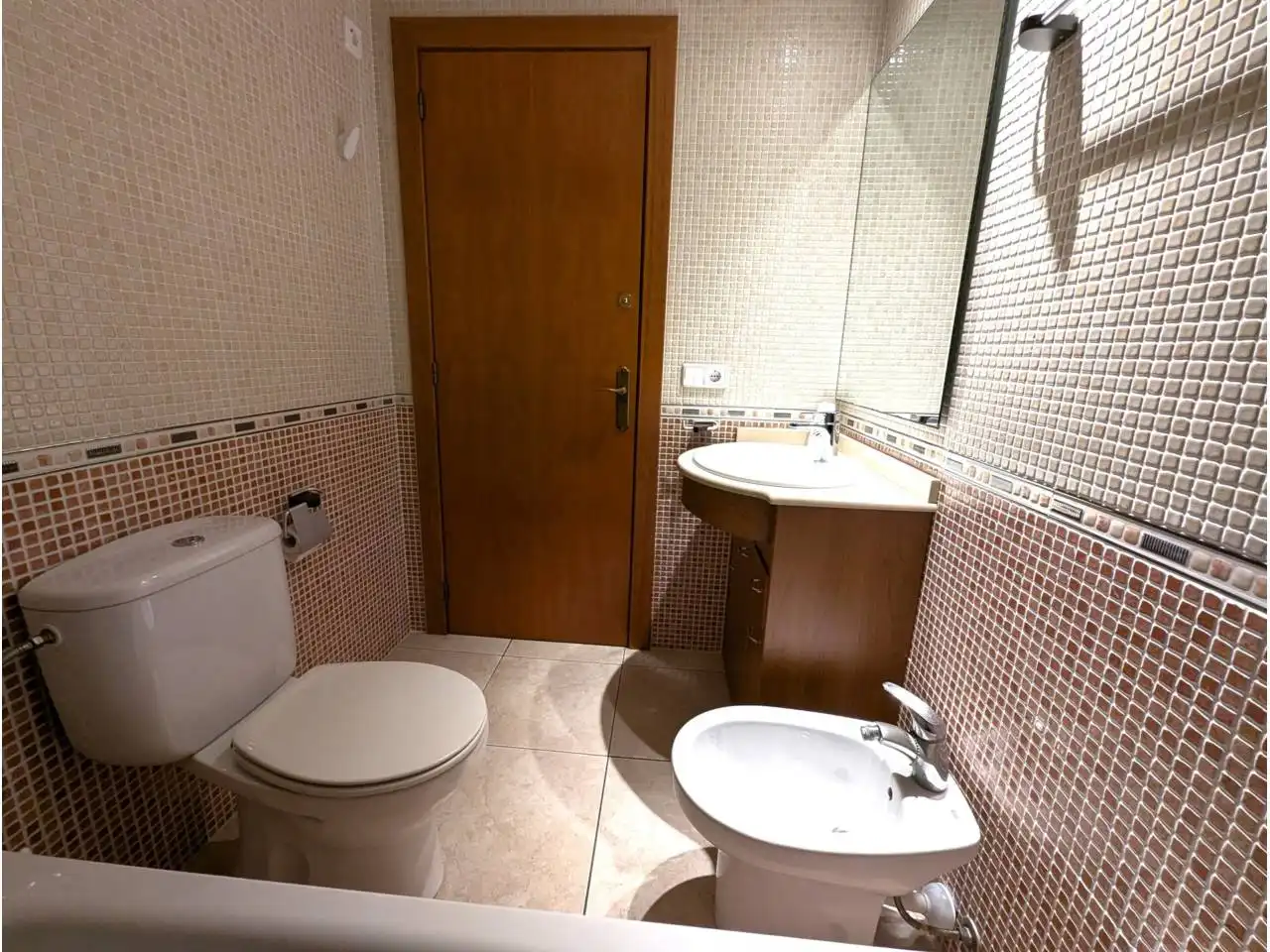 Baño de Piso en venta en Torroella de Montgrí con Aire acondicionado, Calefacción y Alarma