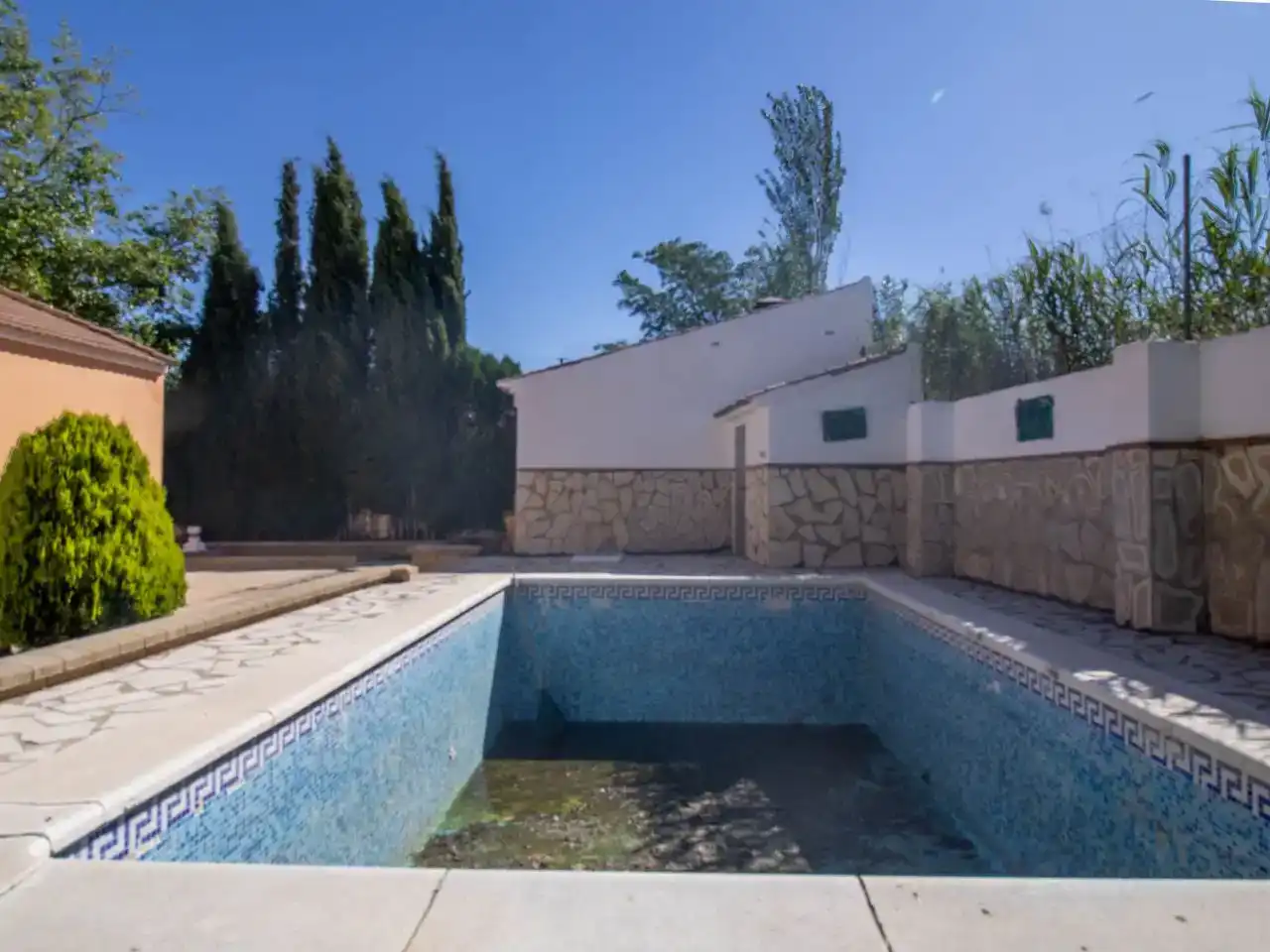 Piscina de Pis en venda en Baeza amb Aire condicionat, Jardí privat i Traster