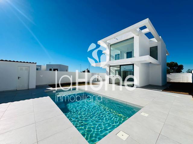 Casa-chalet en Venta en San Antonio de Benagéber