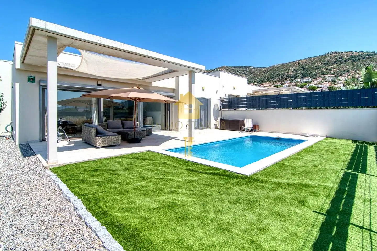 Casa con piscina en venta en Avinguda de Catalunya, imagen 3