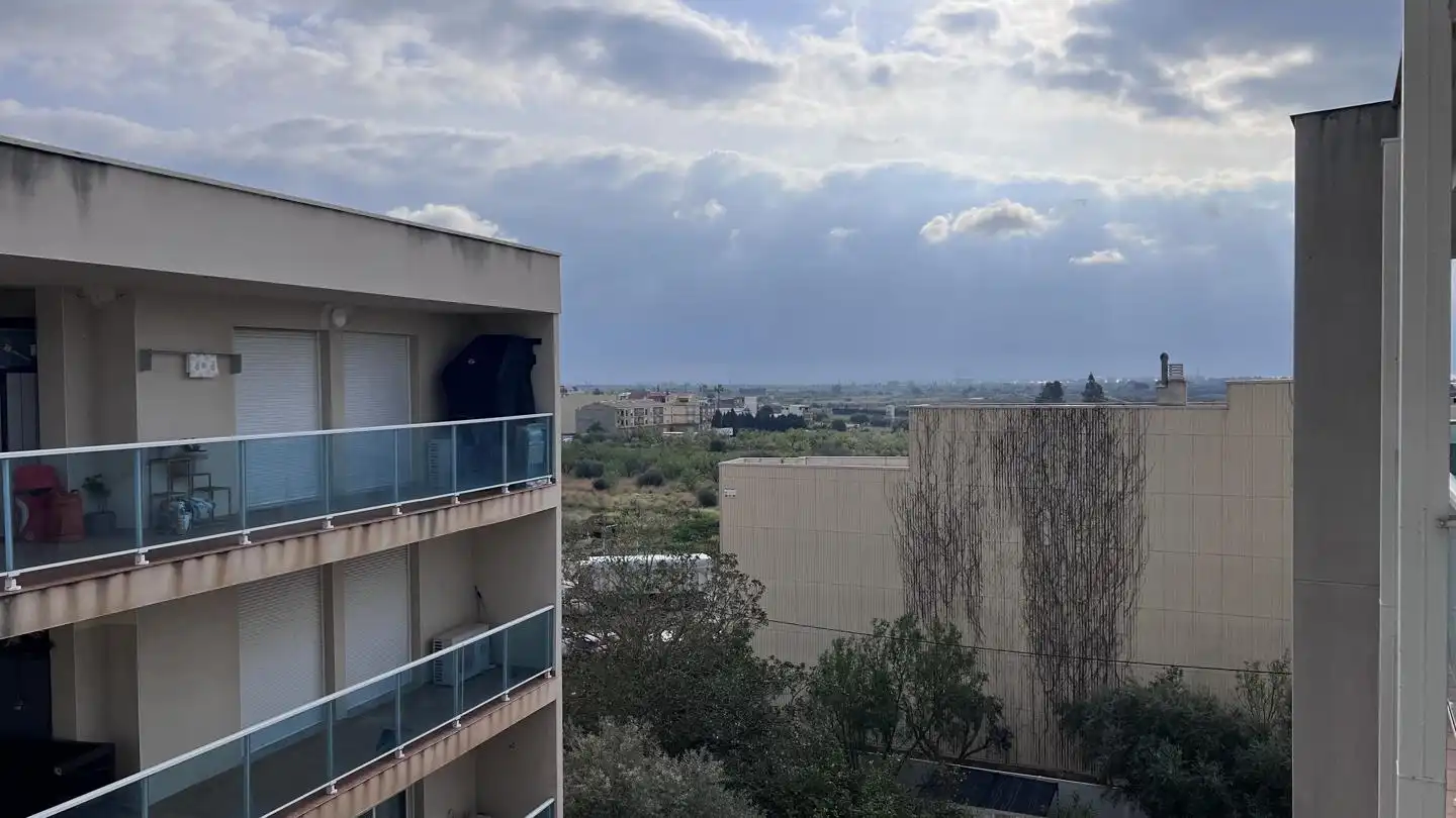 Außenansicht von Wohnung zum Verkauf in Torreblanca mit Klimaanlage, Terrasse und Möbliert