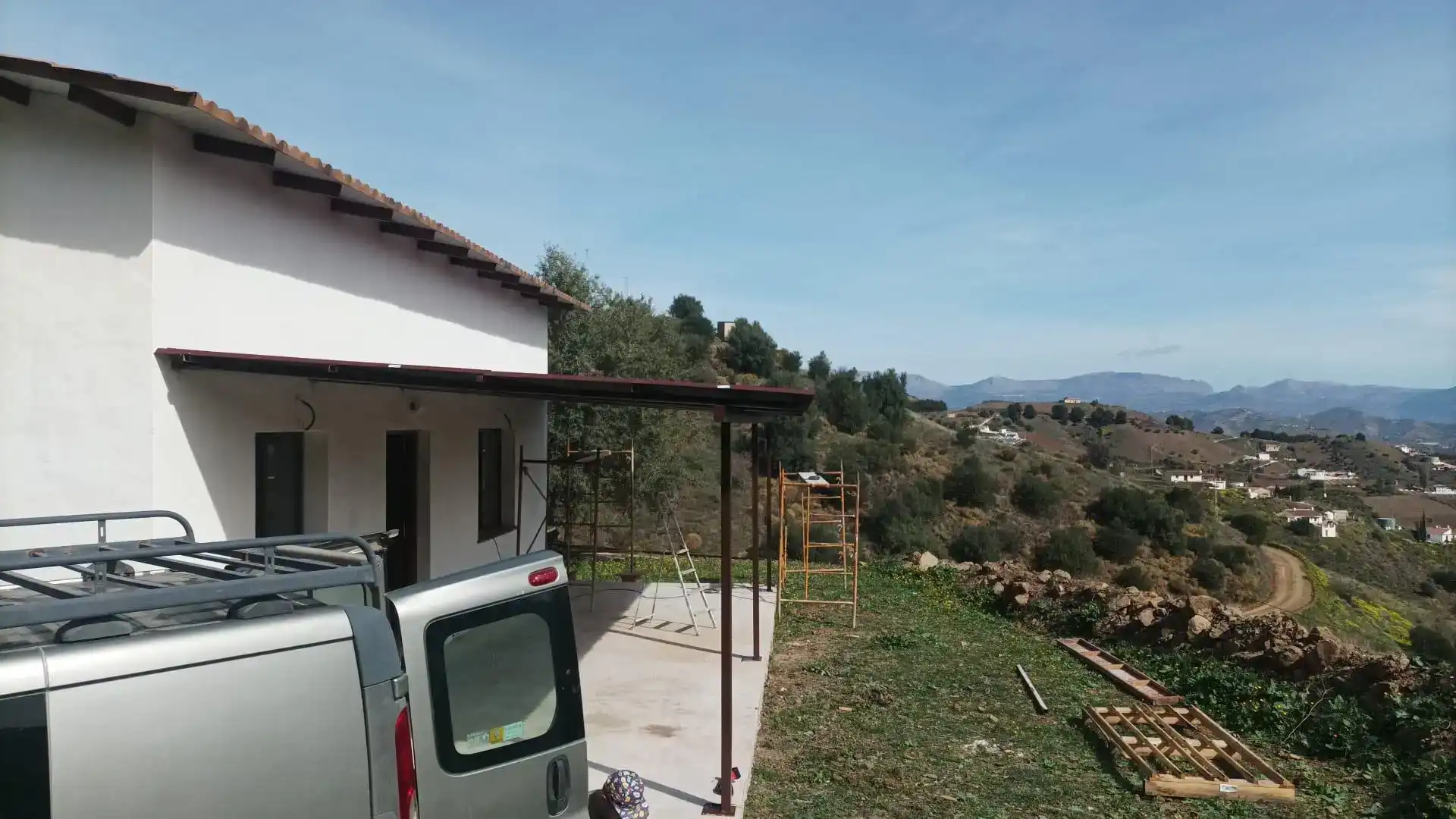 Casa adosada en venta en Almáchar