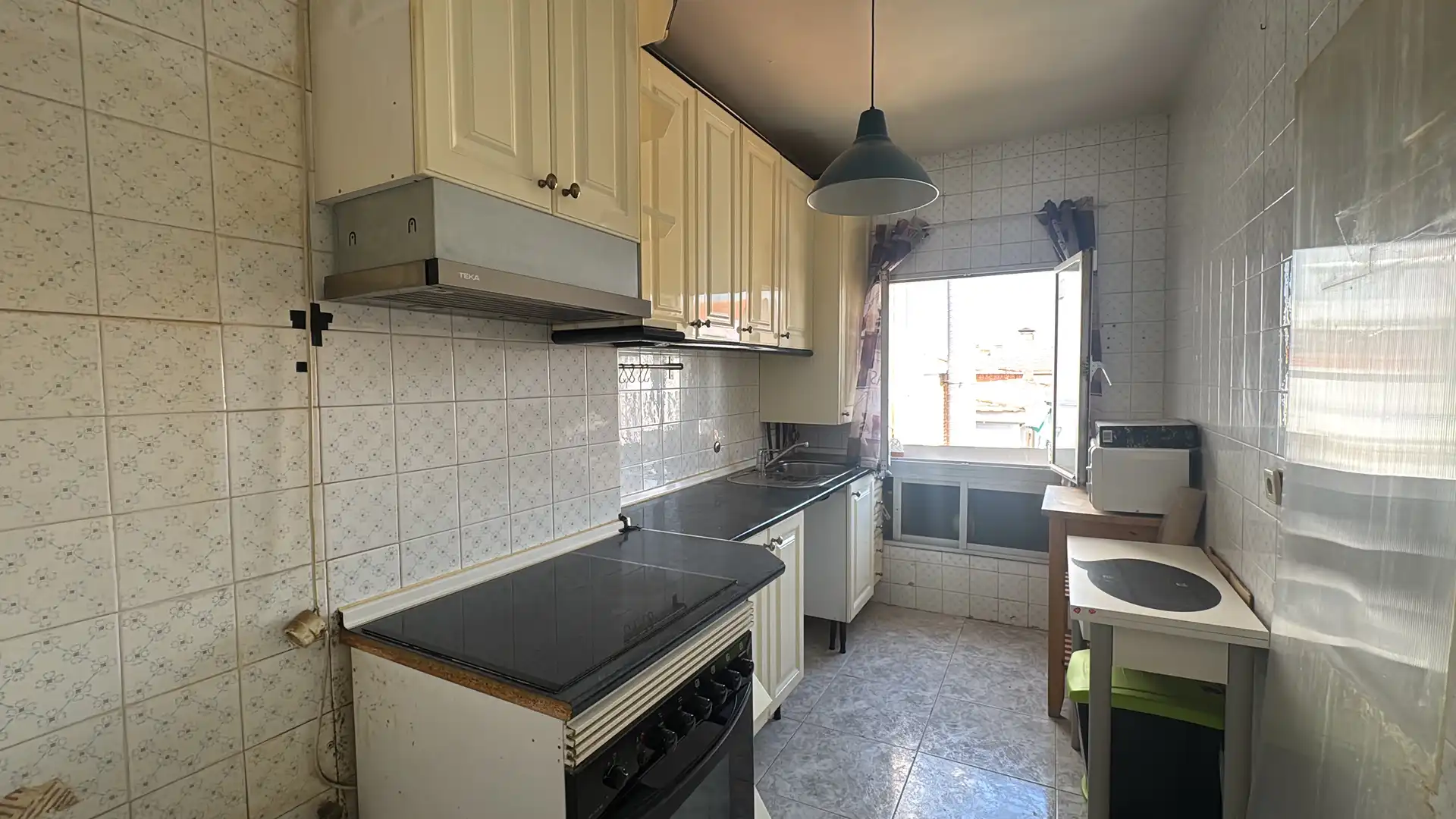 Cocina de Piso en venta en Madrid con Calefacción y Terraza