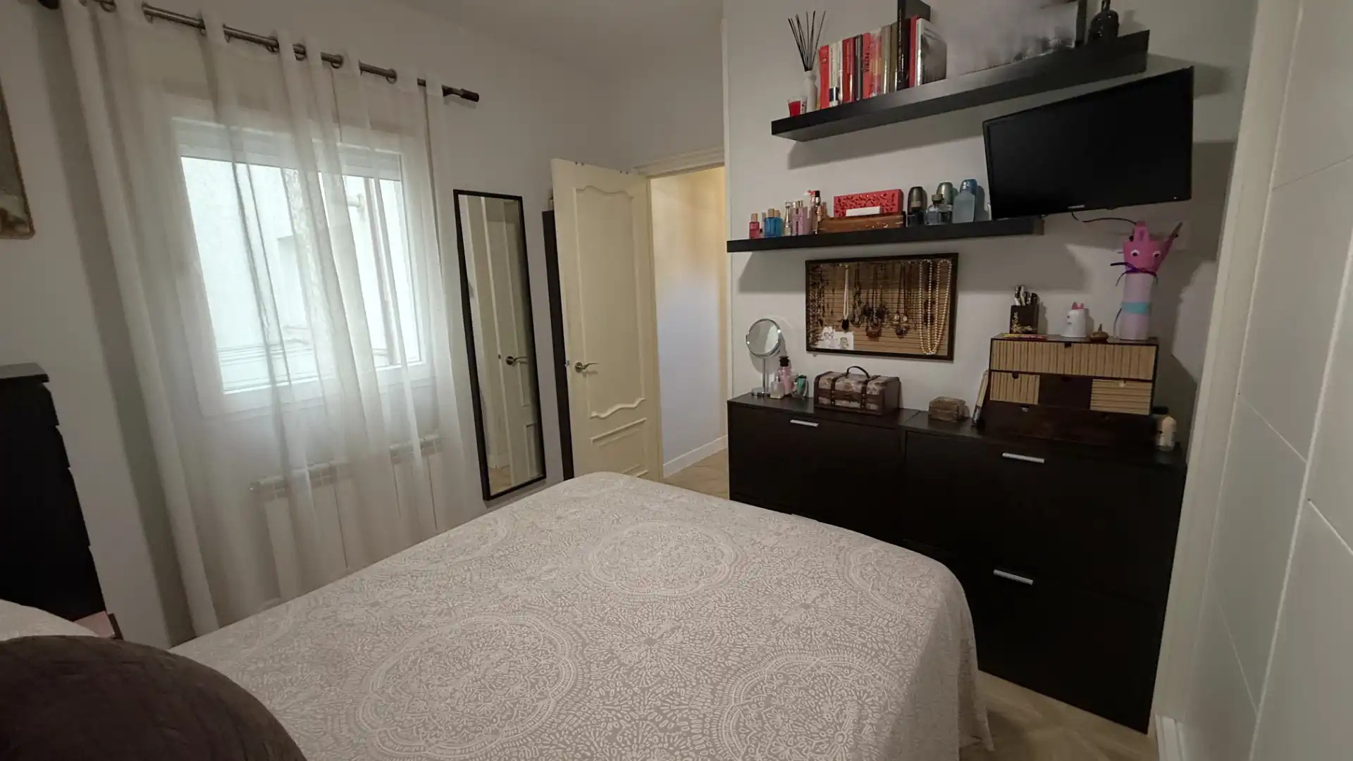 Bedroom of Flat for sale in Usera