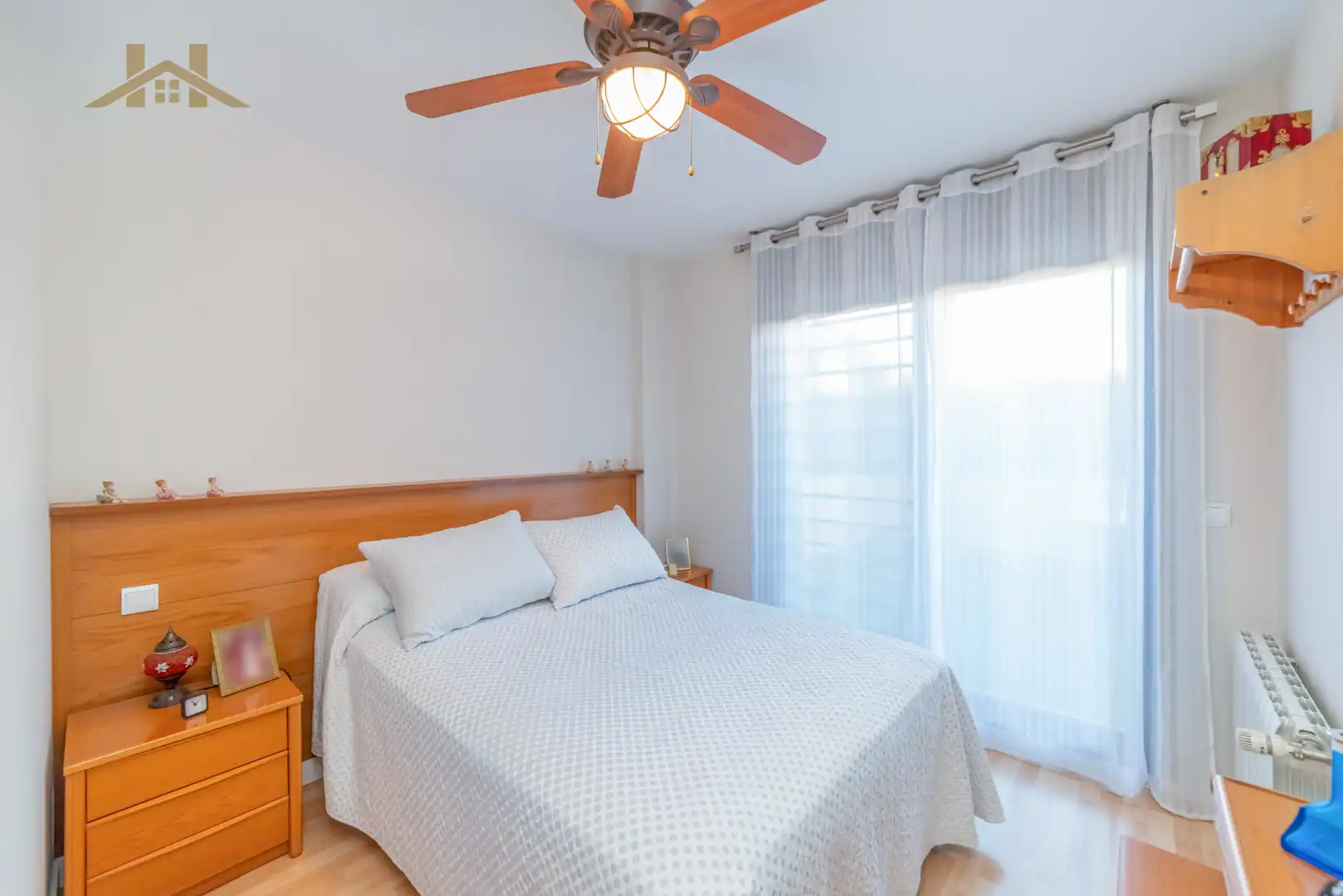 Bedroom of Flat for sale in Pinto  with Air Conditioner, Heating and Terrace