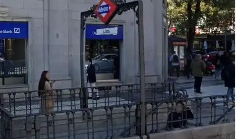 Vista exterior de Piso en venta en  Madrid Capital con Aire acondicionado, Calefacción y Terraza