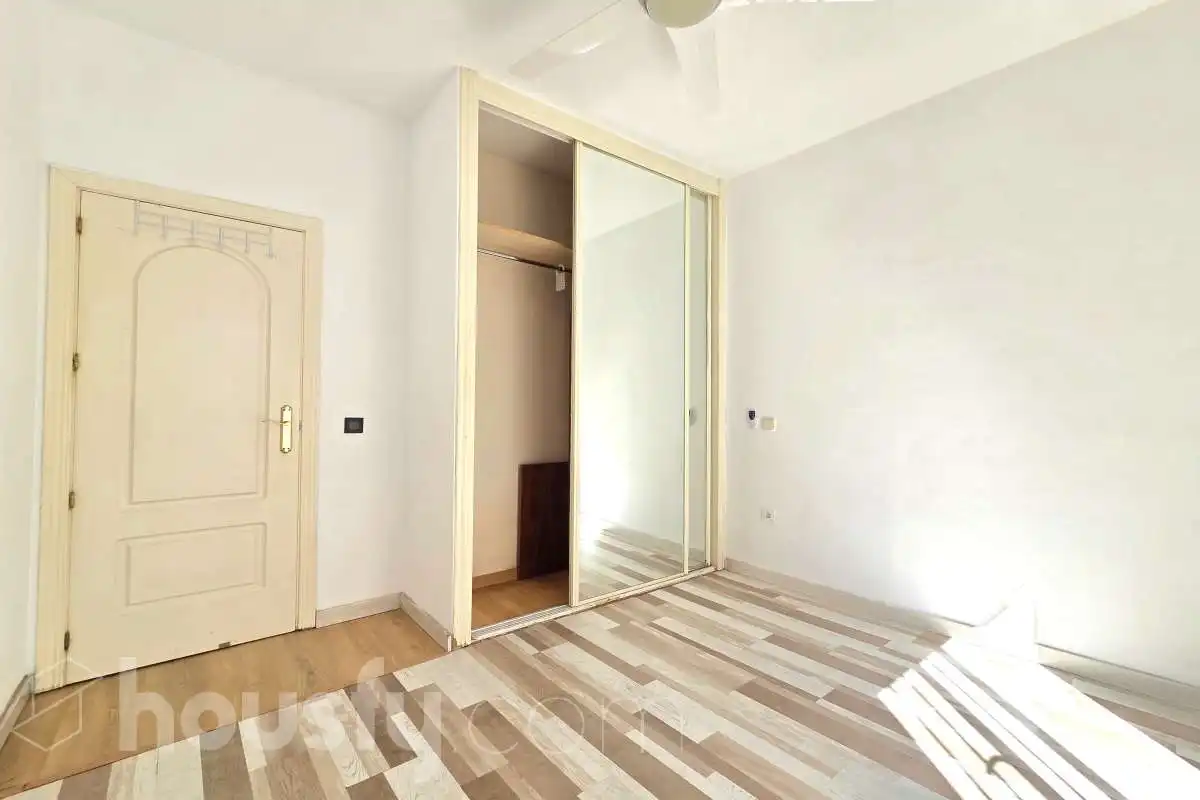 Habitación de Piso de alquiler en Madrid con Aire acondicionado, Calefacción y Trastero